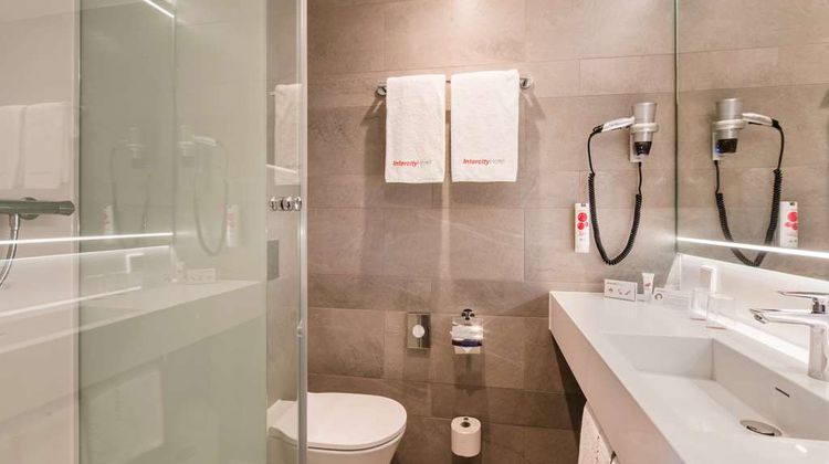 IntercityHotel Hamburg Hauptbahnhof Room