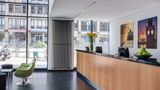 IntercityHotel Hamburg Hauptbahnhof Lobby