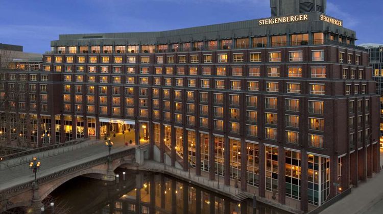 Steigenberger Hotel Hamburg Exterior