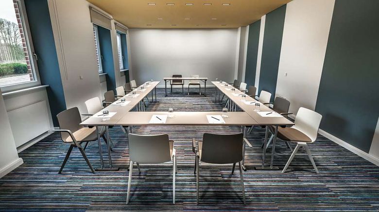 <b>Steigenberger Hotel Treudelberg Meeting</b>. Images powered by <a href="https://iceportal.shijigroup.com/" title="IcePortal" target="_blank">IcePortal</a>.