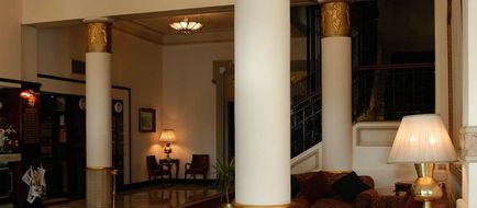 Steigenberger Cecil Hotel Lobby
