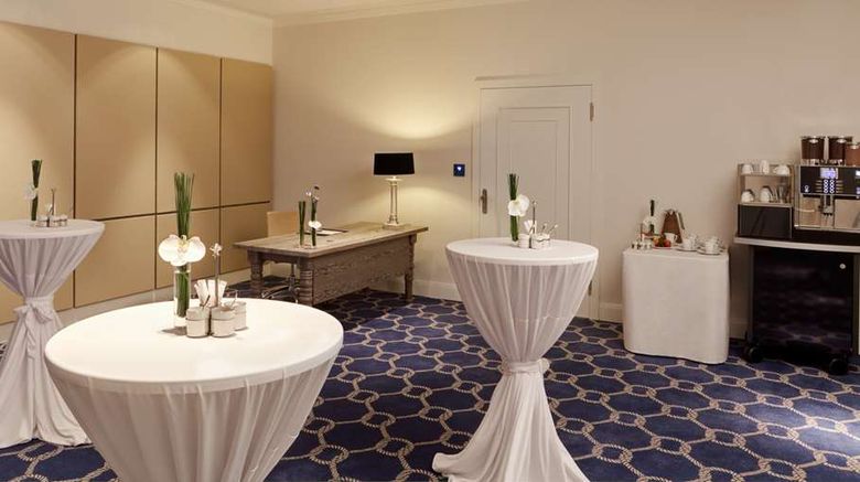 <b>Steigenberger Grandhotel and Spa Meeting</b>. Images powered by <a href="https://iceportal.shijigroup.com/" title="IcePortal" target="_blank">IcePortal</a>.