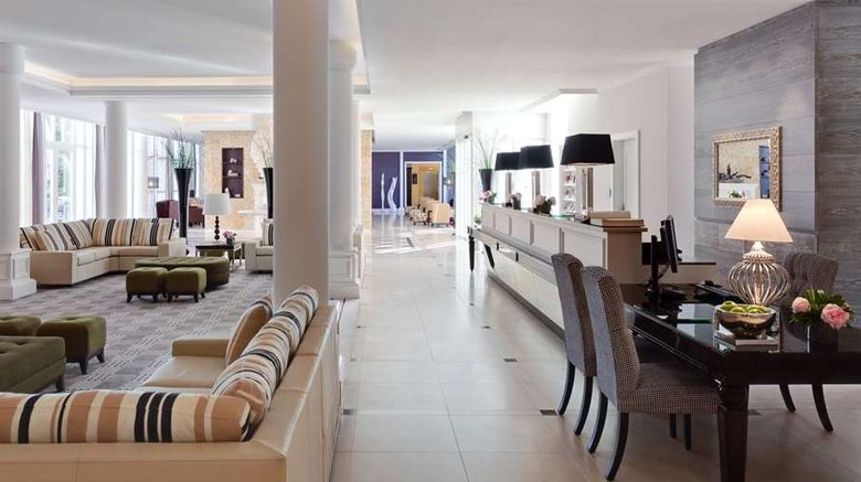 <b>Steigenberger Grandhotel and Spa Lobby</b>. Images powered by <a href="https://iceportal.shijigroup.com/" title="IcePortal" target="_blank">IcePortal</a>.