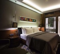 Royal Stay Palace Hotel Room