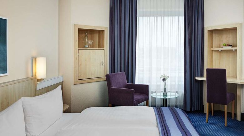 <b>IntercityHotel Kiel Room</b>. Images powered by <a href="https://iceportal.shijigroup.com/" title="IcePortal" target="_blank">IcePortal</a>.