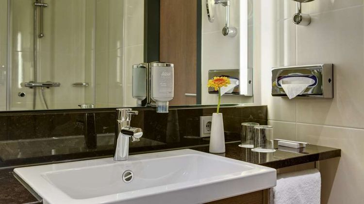 IntercityHotel Leipzig Room