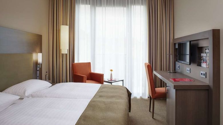 <b>IntercityHotel Leipzig Room</b>. Images powered by <a href="https://iceportal.shijigroup.com/" title="IcePortal" target="_blank">IcePortal</a>.