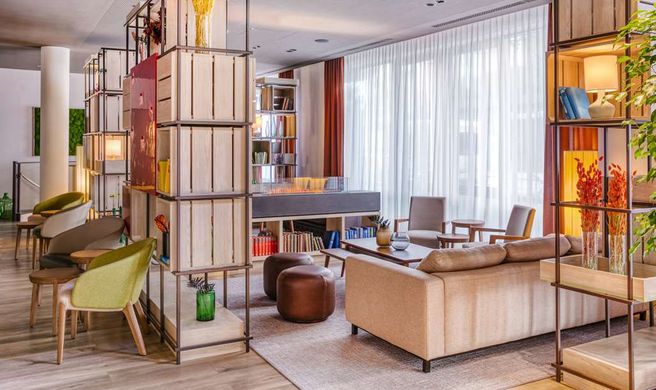 IntercityHotel Nuremberg Lobby