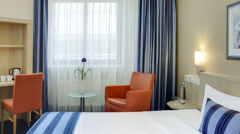 <b>IntercityHotel Nuremberg Room</b>. Images powered by <a href="https://iceportal.shijigroup.com/" title="IcePortal" target="_blank">IcePortal</a>.