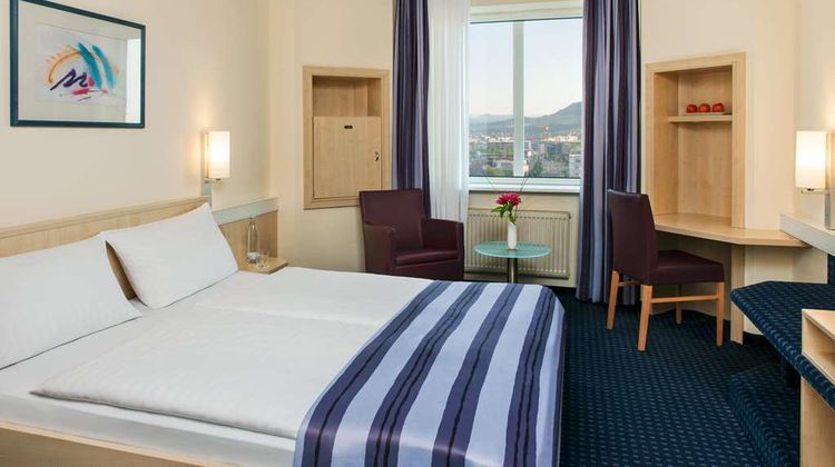 Hotel Freiburg City Center Room