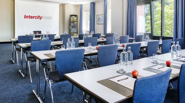 IntercityHotel Freiburg Room