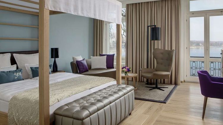 Steigenberger Inselhotel Room