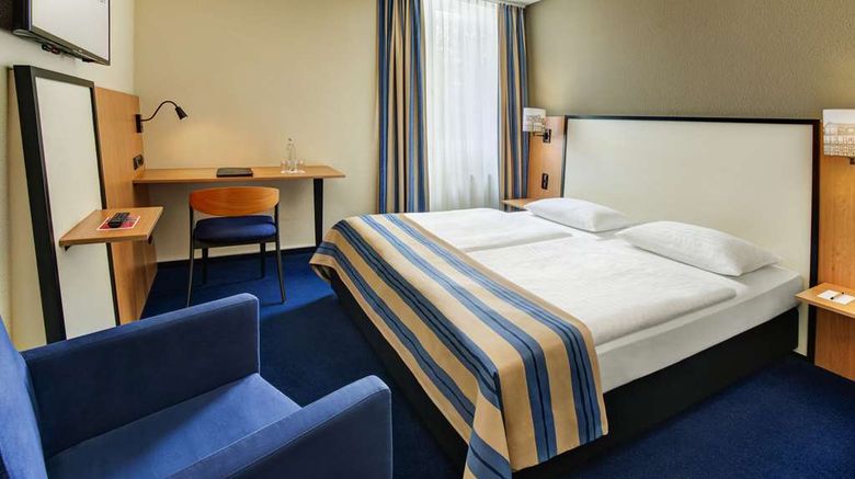 <b>IntercityHotel Celle Room</b>. Images powered by <a href="https://iceportal.shijigroup.com/" title="IcePortal" target="_blank">IcePortal</a>.