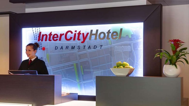 <b>IntercityHotel Darmstadt Lobby</b>. Images powered by <a href="https://iceportal.shijigroup.com/" title="IcePortal" target="_blank">IcePortal</a>.