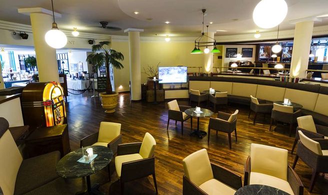 Maxx Hotel Jena Lobby