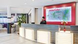 <b>IntercityHotel Rostock Lobby</b>. Images powered by <a href="https://iceportal.shijigroup.com/" title="IcePortal" target="_blank">IcePortal</a>.
