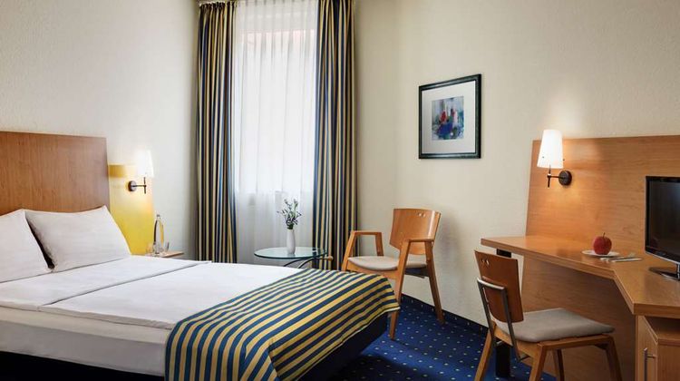 IntercityHotel Stralsund Room
