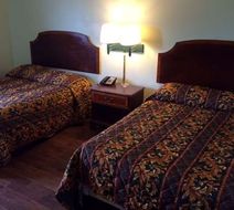 Knights Inn Center Valley Room
