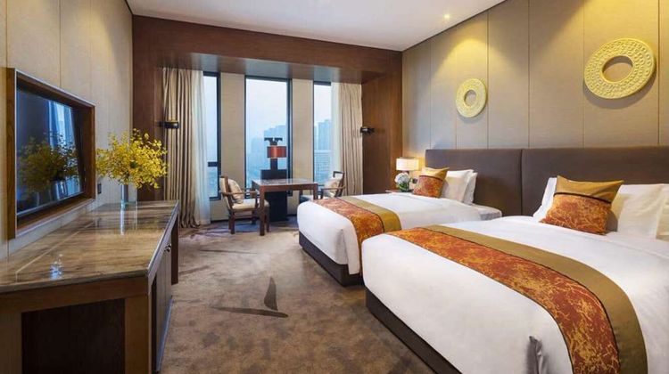 Wyndham Grand Plaza Royale Kaidi Room