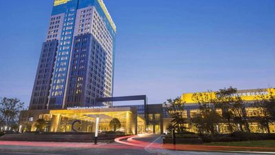 Wyndham Grand Plaza Royale Kaidi
