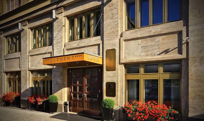 Hotel Clement Exterior