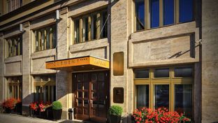 Hotel Clement
