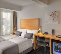 Hotel Clement Room