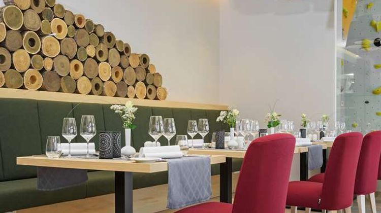 EMBRACE by TOP Allgaeu Art Hotel Kempten Restaurant