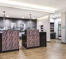 La Quinta Inn/Suites San Antonio I-10 E Lobby