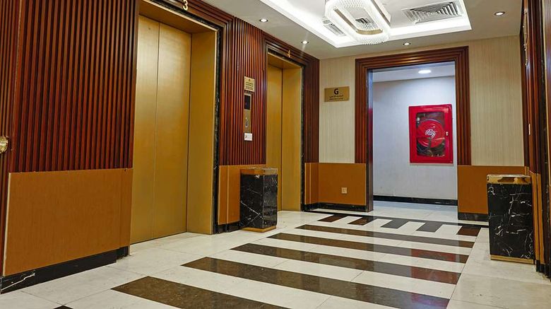 <b>Golden Tulip Al Ansar Lobby</b>. Images powered by <a href="https://iceportal.shijigroup.com/" title="IcePortal" target="_blank">IcePortal</a>.
