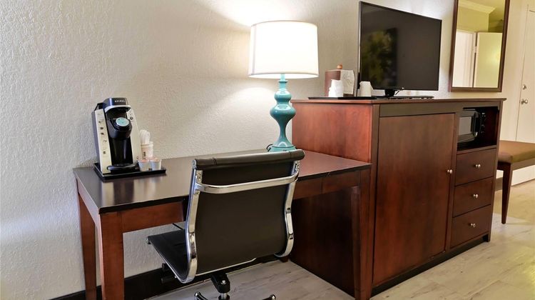 Wyndham Garden Charleston Summerville SC Room