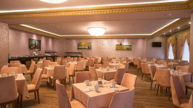 <b>Wyndham Batumi Restaurant</b>. Images powered by <a href="https://iceportal.shijigroup.com/" title="IcePortal" target="_blank">IcePortal</a>.
