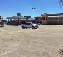 Americas Best Value Inn - Bishop Exterior