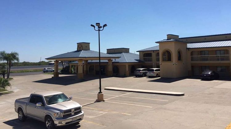 Americas Best Value Inn - Bishop Exterior