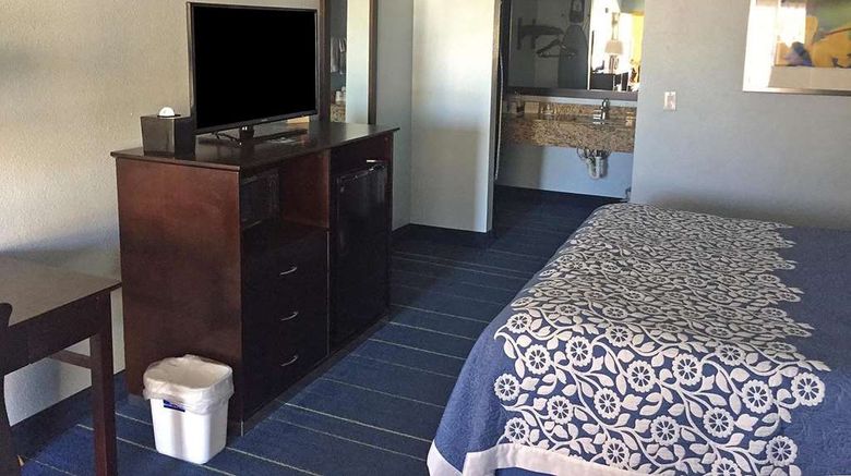 <b>Americas Best Value Inn - Bishop Room</b>. Images powered by <a href="https://iceportal.shijigroup.com/" title="IcePortal" target="_blank">IcePortal</a>.