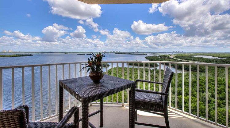 Lovers Key Resort Suite
