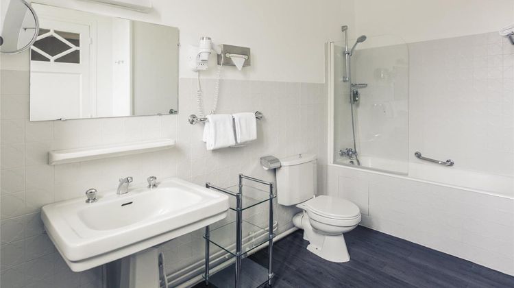 Mercure Bayonne Centre Le Grand Hotel Room