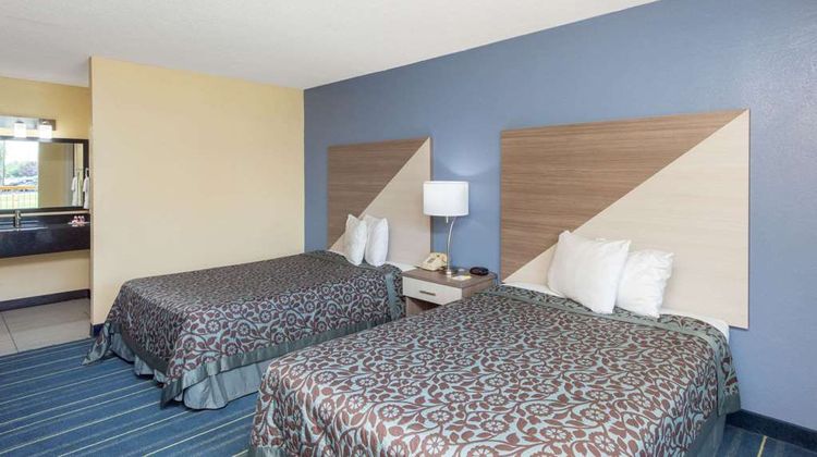Days Inn Salem Room