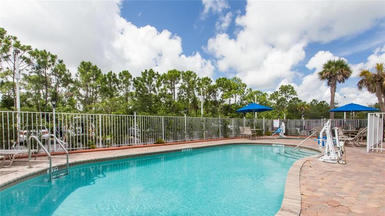 Days Inn & Suites by Wyndham Fort Pierce Pool