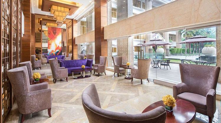 Ramada Shenzhen Baoan Lobby