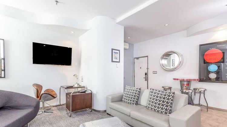 Retro Suites Hotel Room