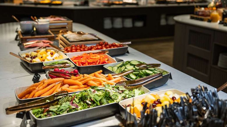 <b>Anker Hotel Restaurant</b>. Images powered by <a href="https://iceportal.shijigroup.com/" title="IcePortal" target="_blank">IcePortal</a>.