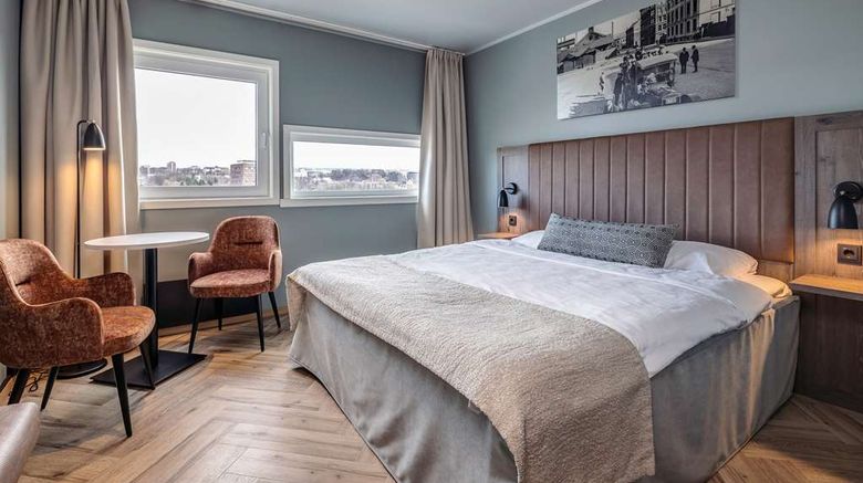 <b>Anker Hotel Room</b>. Images powered by <a href="https://iceportal.shijigroup.com/" title="IcePortal" target="_blank">IcePortal</a>.