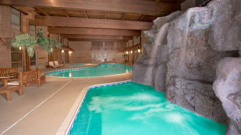 <b>BW Premier Algomas Water Tower Inn & Sts Pool</b>. Images powered by <a href="https://iceportal.shijigroup.com/" title="IcePortal" target="_blank">IcePortal</a>.