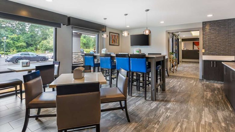 <b>Best Western Plus Spartanburg Restaurant</b>. Images powered by <a href="https://iceportal.shijigroup.com/" title="IcePortal" target="_blank">IcePortal</a>.