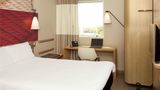 <b>Ibis Paranagua Room</b>. Images powered by <a href="https://iceportal.shijigroup.com/" title="IcePortal" target="_blank">IcePortal</a>.