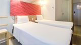 Ibis Paranagua Suite