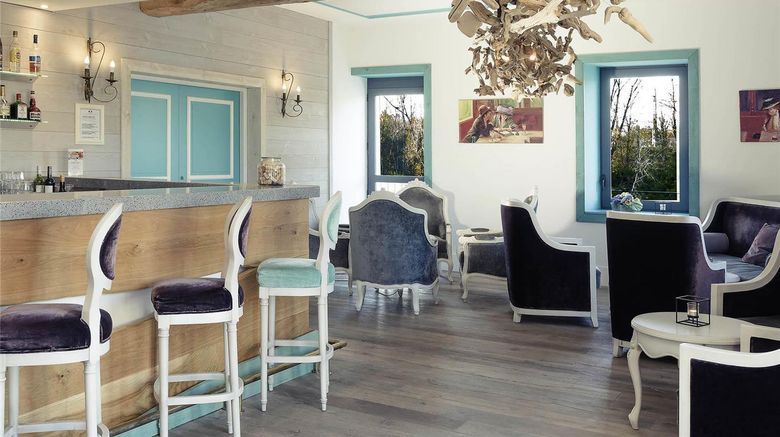 <b>Mercure Villeneuve Sur Lot Restaurant</b>. Images powered by <a href="https://iceportal.shijigroup.com/" title="IcePortal" target="_blank">IcePortal</a>.