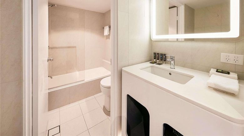 <b>Novotel Surfers Paradise Room</b>. Images powered by <a href="https://iceportal.shijigroup.com/" title="IcePortal" target="_blank">IcePortal</a>.
