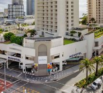 Novotel Surfers Paradise Exterior